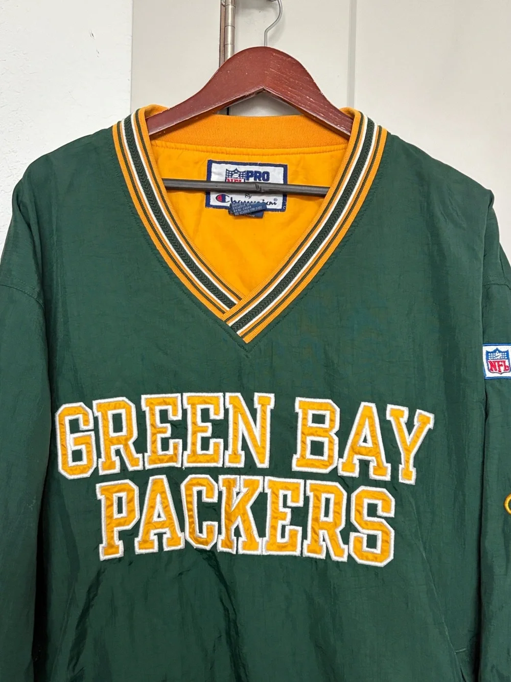 VINTAGE CHAMPION NFL PRO LINE VNECK GREEN BAY PACKERS WINDBREAKER GREEN MEN’S XL